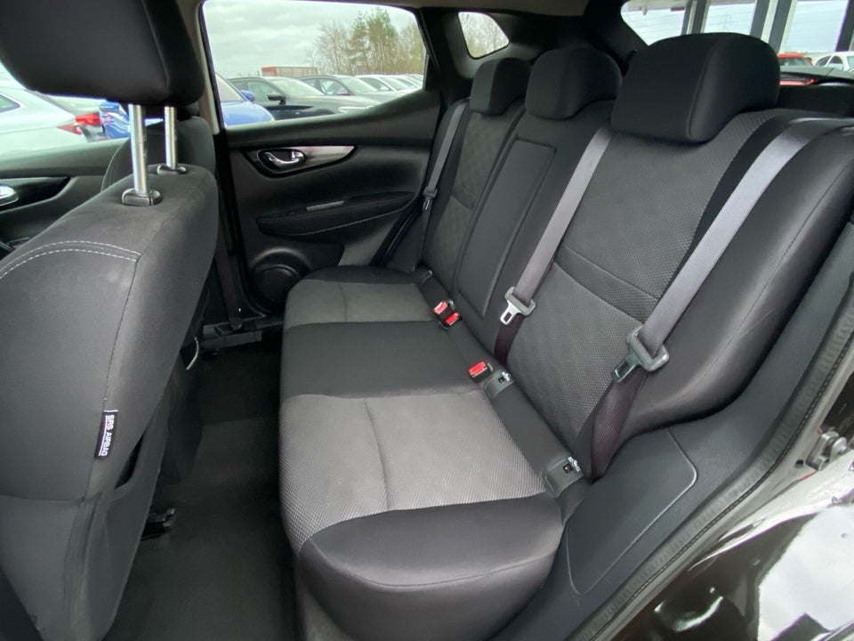 Nissan Qashqai 1,2 Dig-T 115 N-Connecta 5d