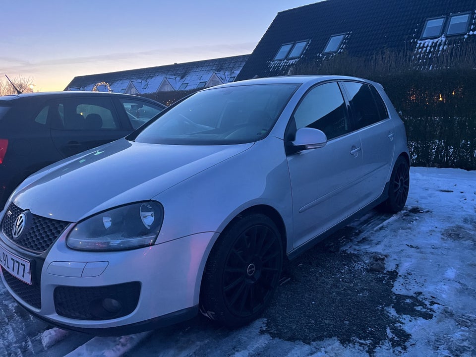 VW Golf V 2,0 GTi DSG 3d