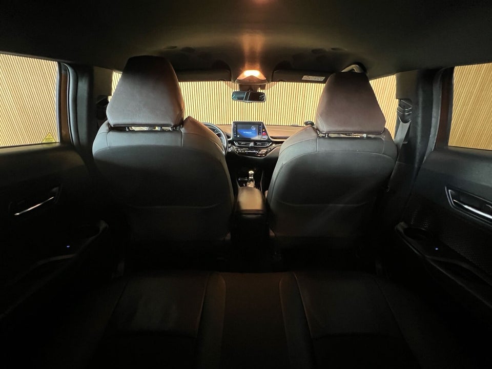 Toyota C-HR 1,8 Hybrid C-ULT CVT 5d