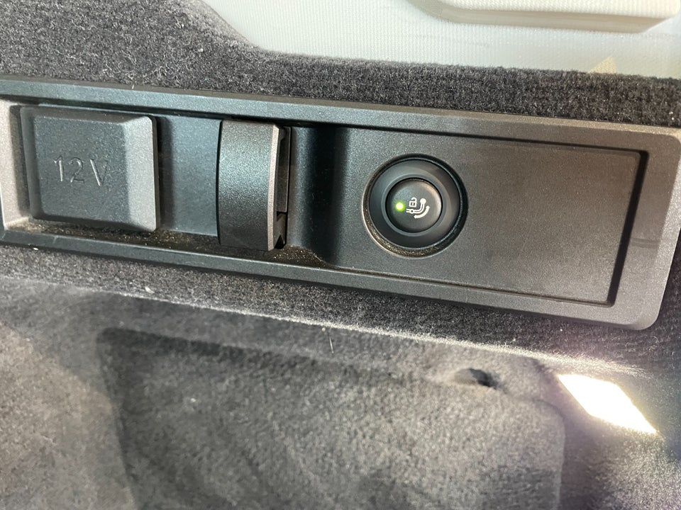 BMW 330e 2,0 Touring Sport Line aut. 5d
