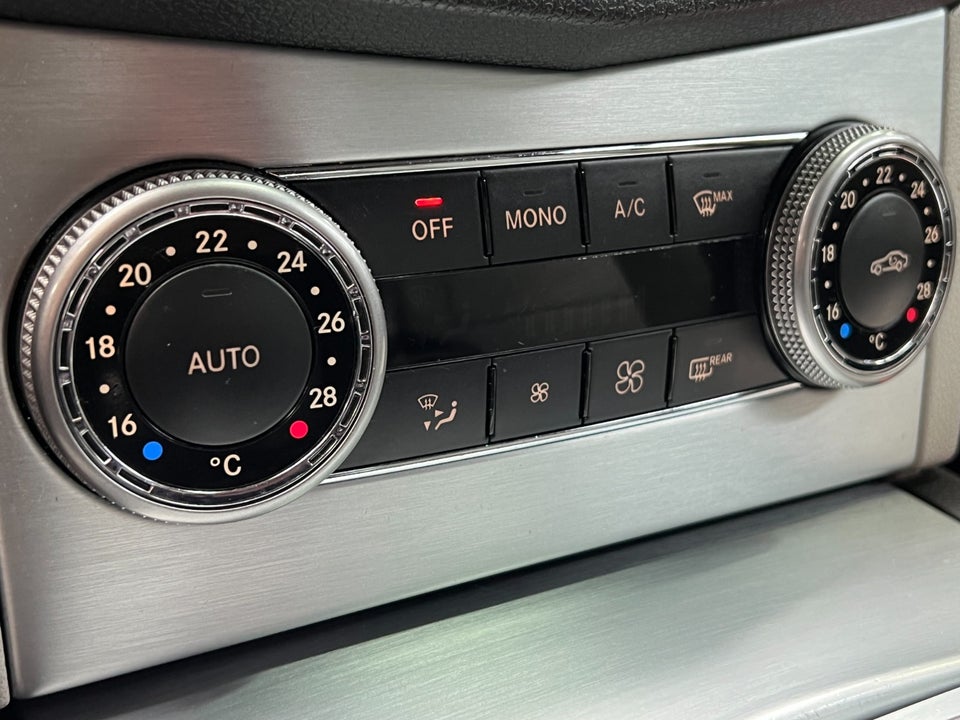 Mercedes C220 2,2 CDi Avantgarde stc. aut. 5d