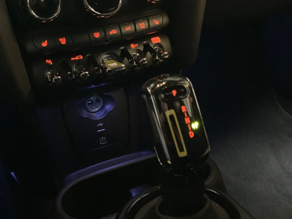 MINI Cooper SE Resolute Edition 3d