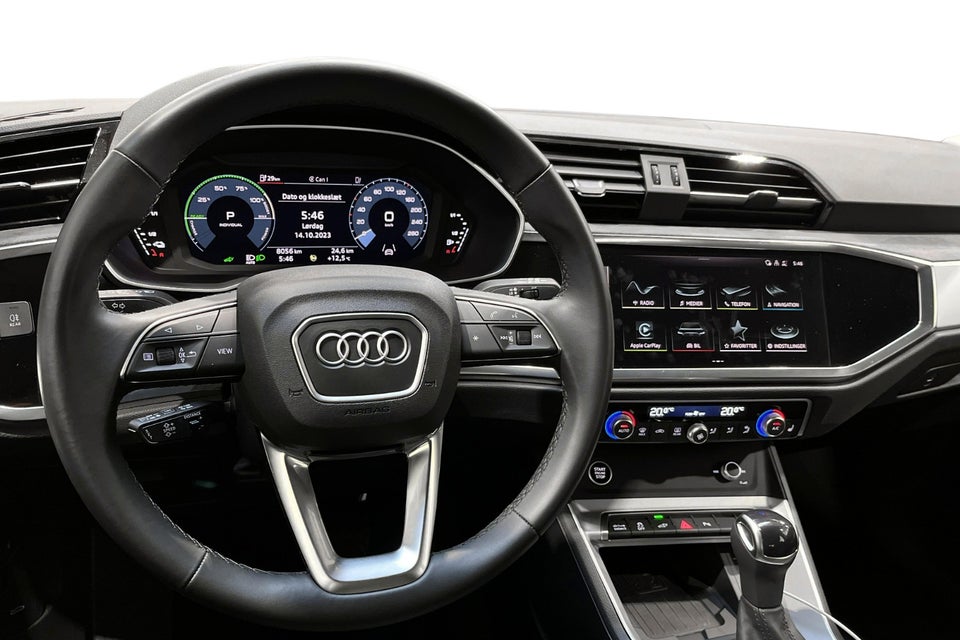 Audi Q3 45 TFSi e Attitude+ S-tr. 5d
