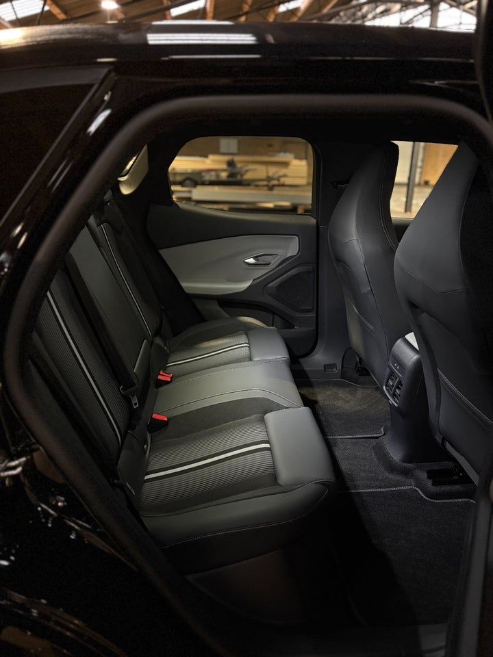 Ford Capri 79 Select Extended Range AWD 5d