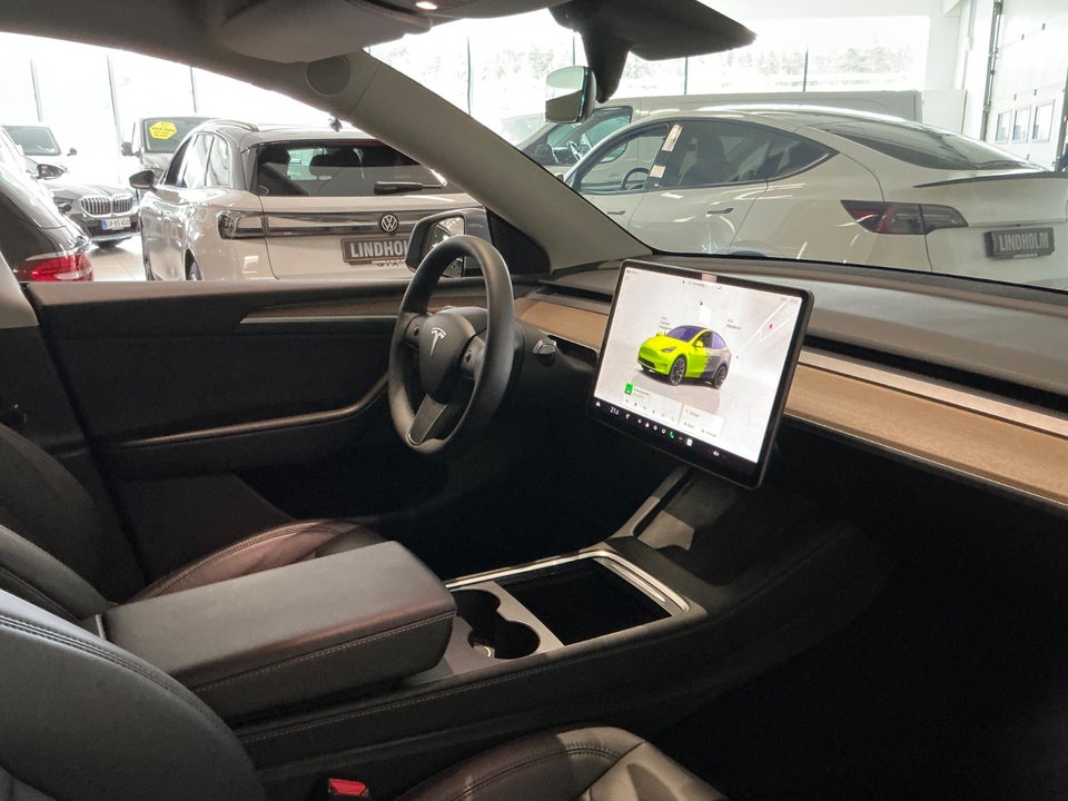 Tesla Model Y Long Range AWD 5d