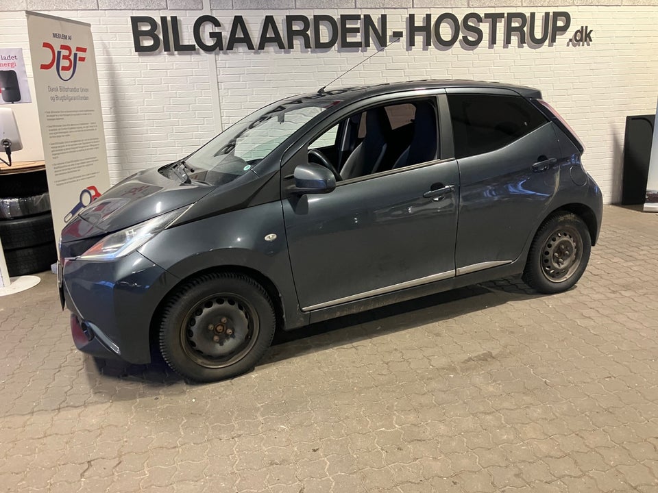 Toyota Aygo 1,0 VVT-i x-play 5d