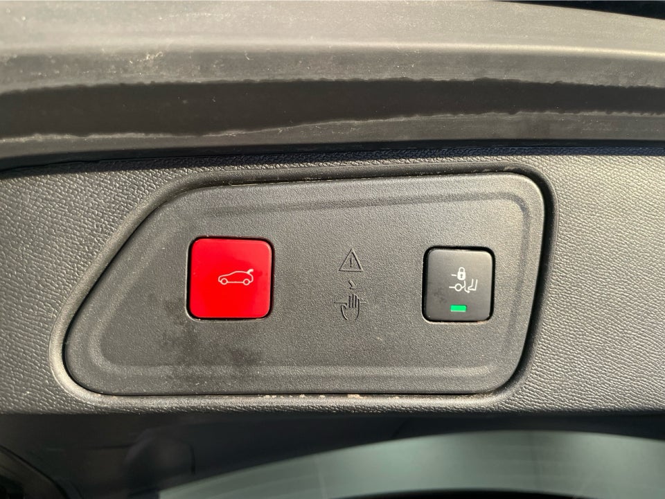 Peugeot 3008 1,6 Hybrid GT Black Pack EAT8 5d