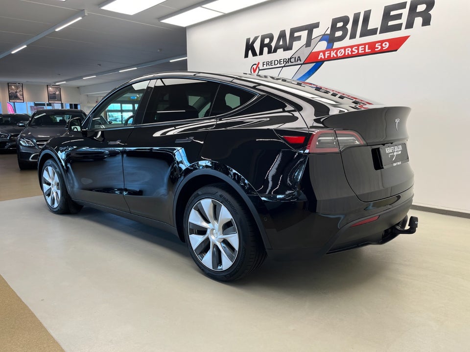 Tesla Model Y Long Range AWD 5d