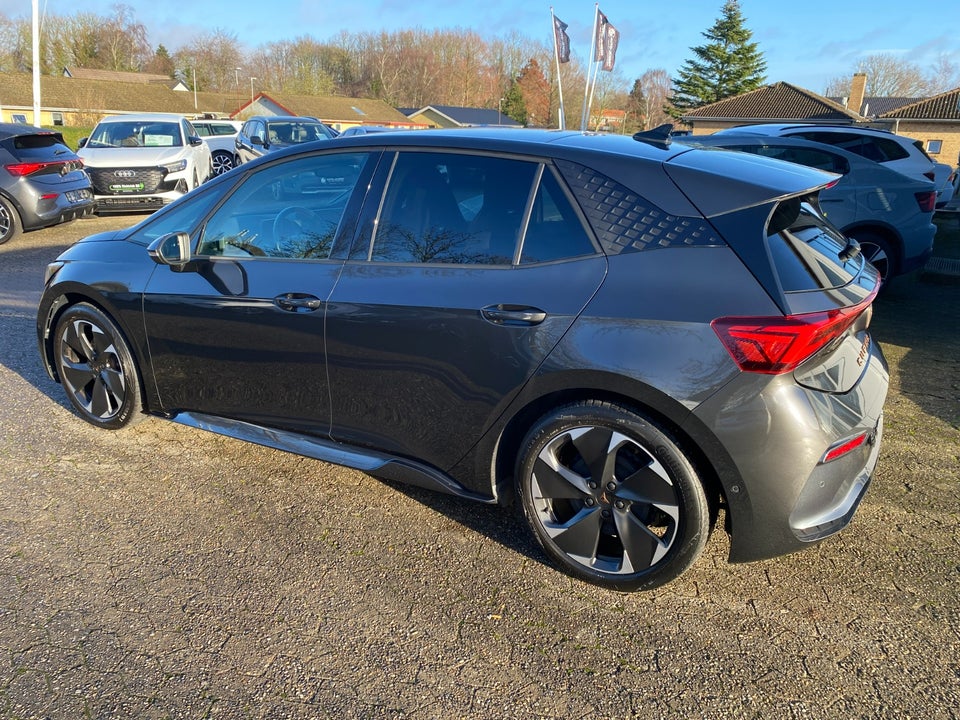 Cupra Born 58 Dinamica Pack High 5d