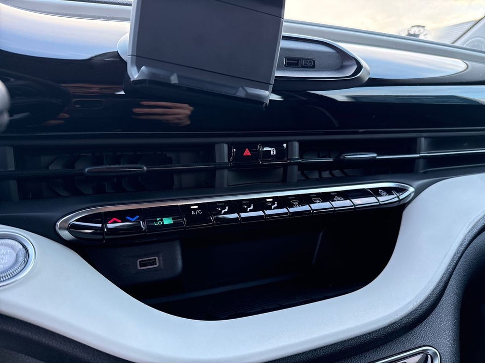 Fiat 500e 24 Action 3d