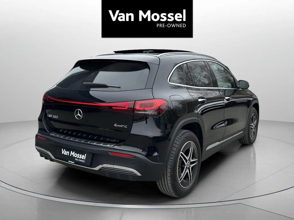 Mercedes EQA300 AMG Line 4Matic 5d