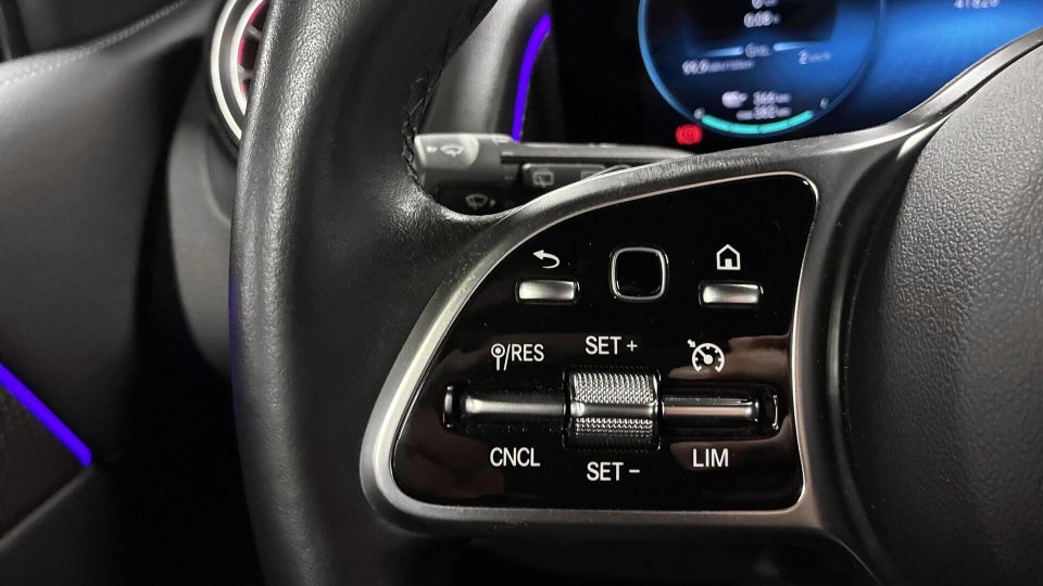 Mercedes EQB300 Progressive 4Matic 5d