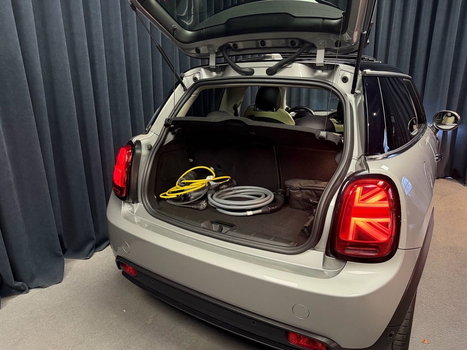 MINI Cooper SE Edition Premium Plus 3d