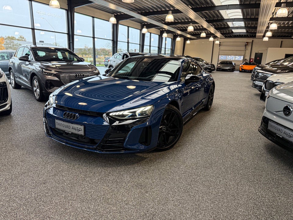 Audi RS e-tron GT quattro 4d