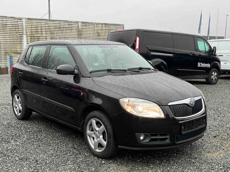 Skoda Fabia 1,6 16V Ambiente 5d