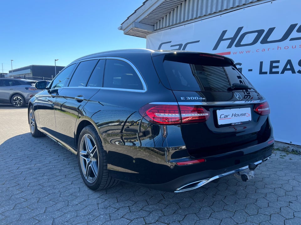 Mercedes E300 de 2,0 AMG Line Night Edition stc. aut. 5d