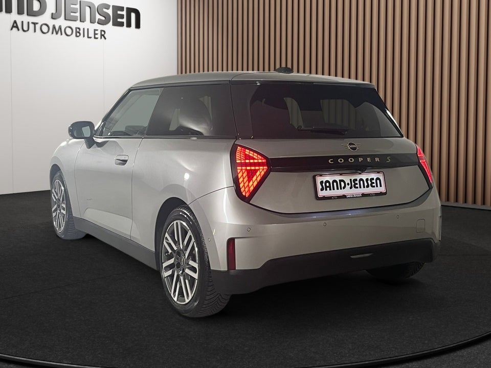 MINI Cooper SE Classic Trim M 3d