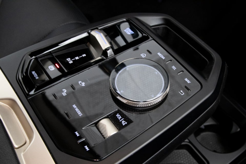 BMW iX xDrive40 Sport 5d