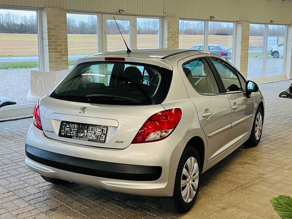 Peugeot 207 1,6 HDi 92 Comfort+ 5d