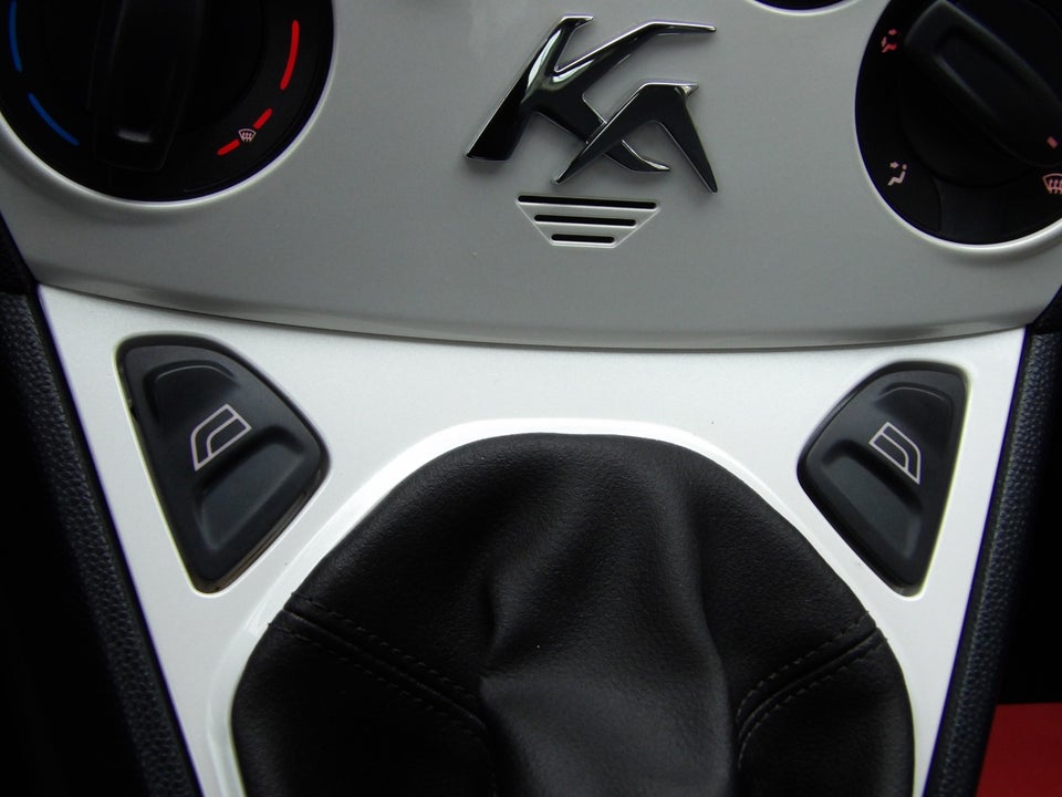 Ford Ka 1,2 Titanium 3d