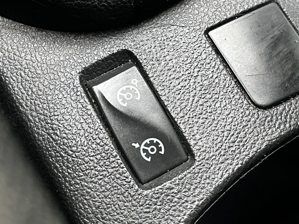 Renault Clio IV 0,9 TCe 90 Limited Sport Tourer 5d