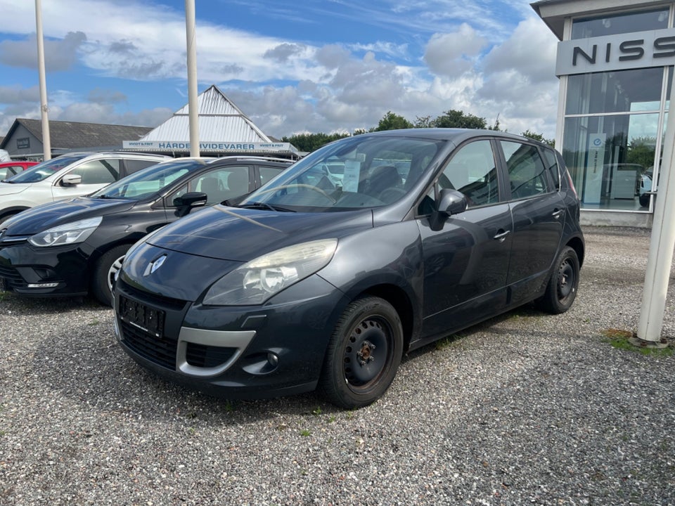 Renault Scenic III 1,6 16V Authentique 5d