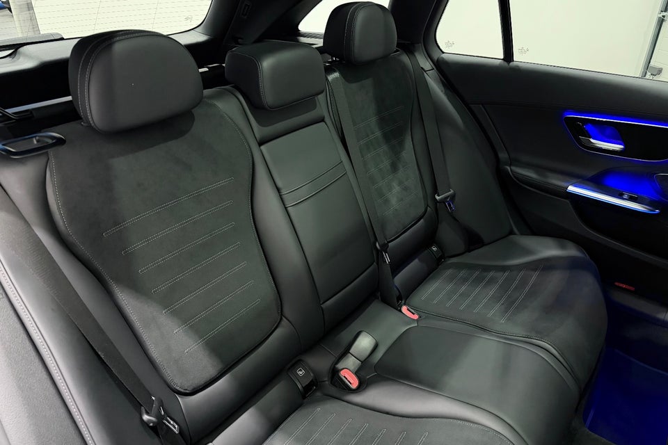 Mercedes C300 e 2,0 AMG Line stc. aut. 5d