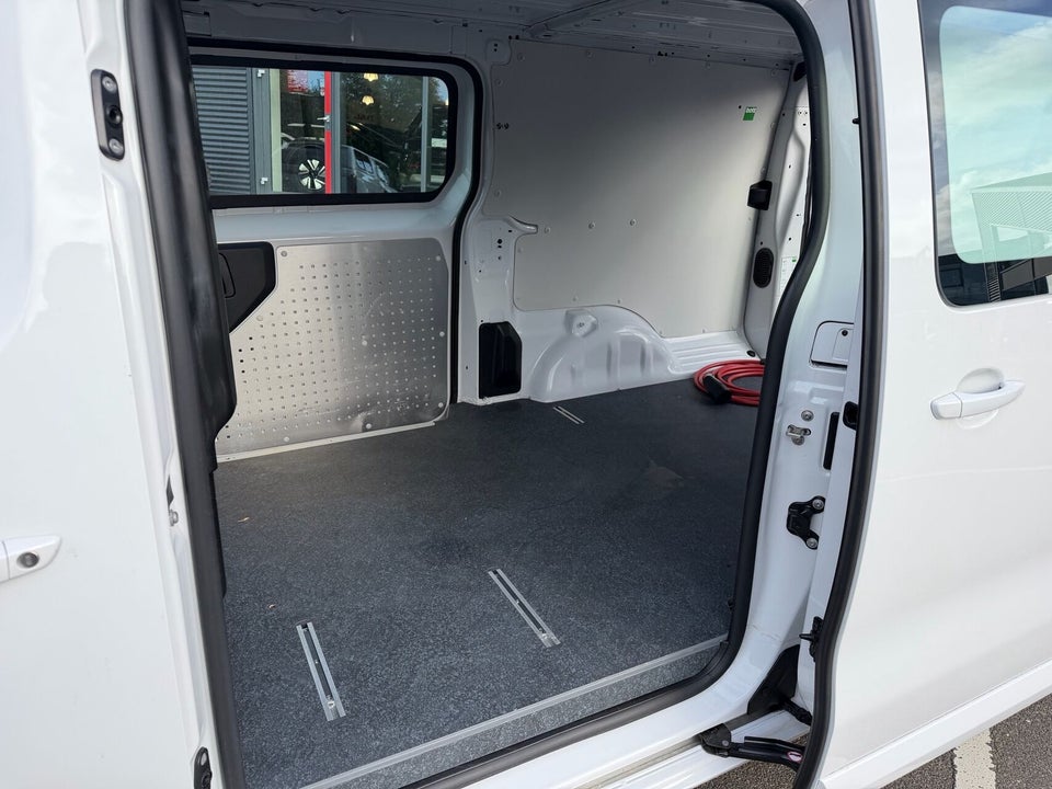 Peugeot e-Expert 75 L3 Premium Van