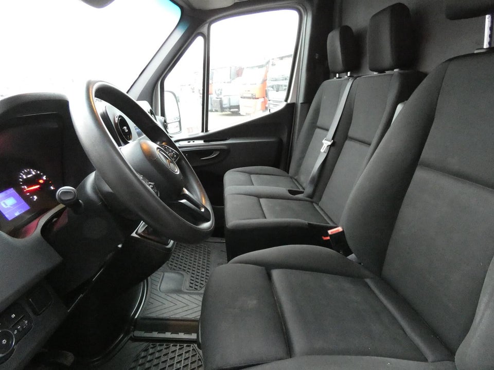 Mercedes Sprinter 516 2,2 CDi A2 Kassevogn RWD