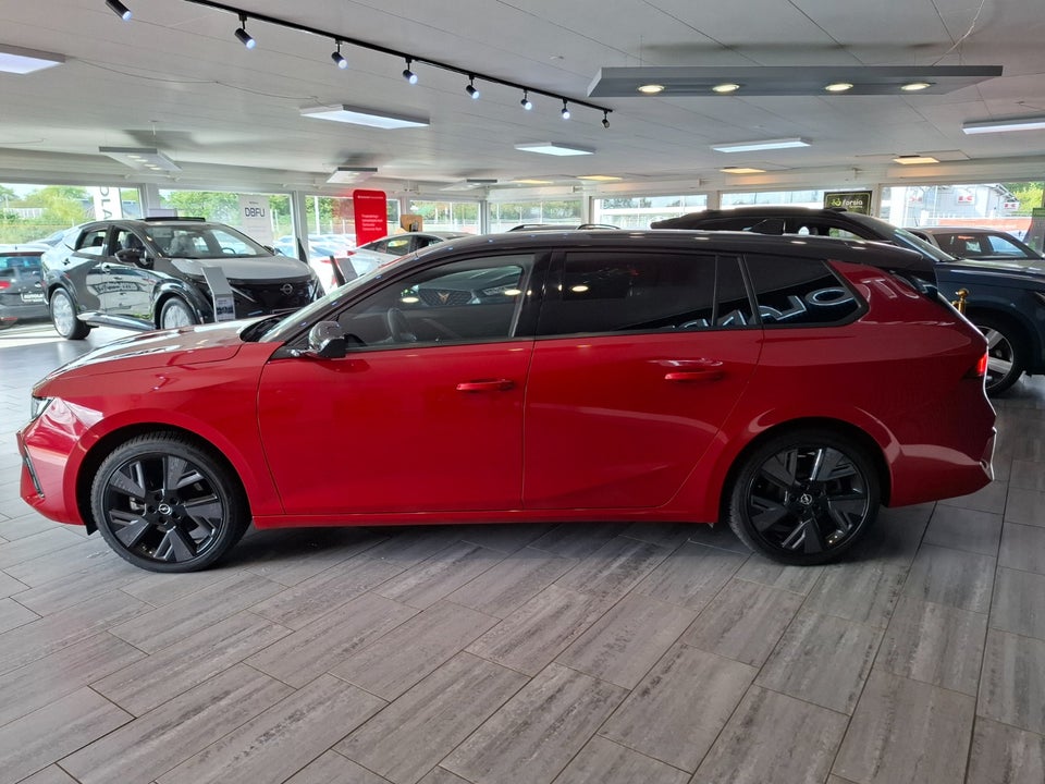 Opel Astra-e 54 GS Sports Tourer 5d