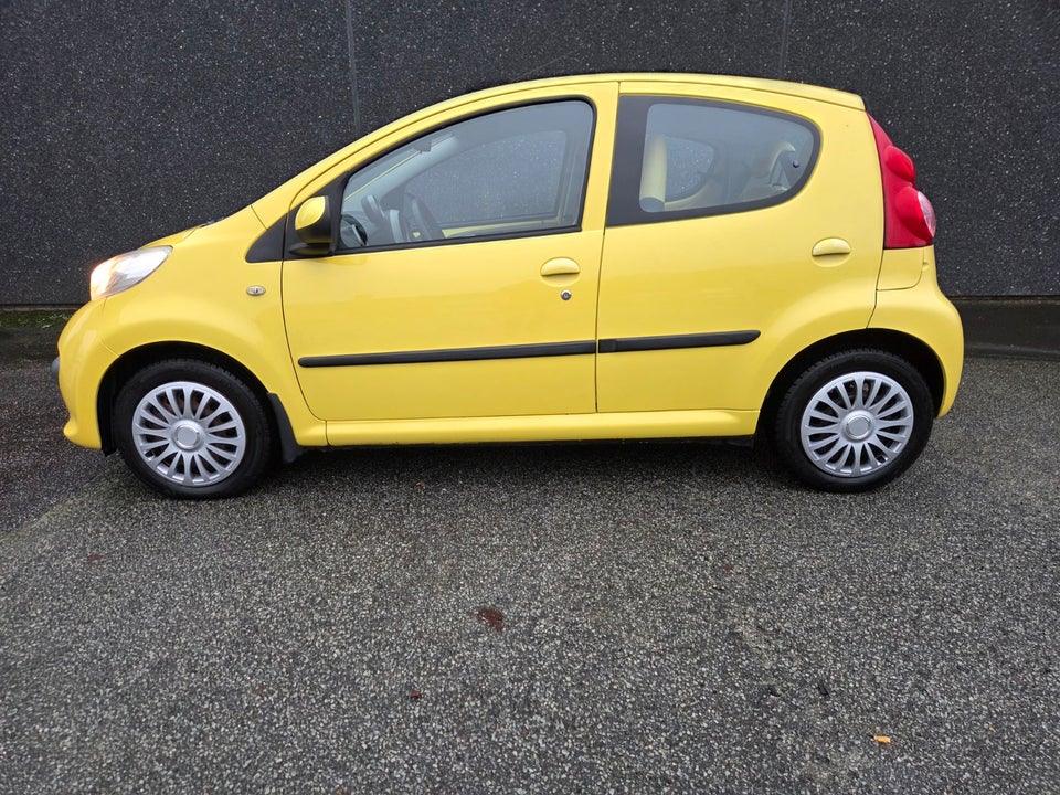 Peugeot 107 1,0 Trendy 2-tr. 5d