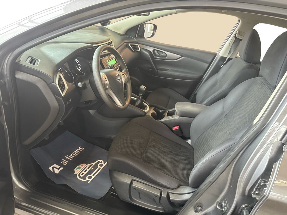Nissan Qashqai 1,2 Dig-T 115 Visia 5d