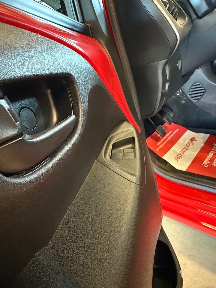 Citroën C1 1,2 PureTech Feel 5d