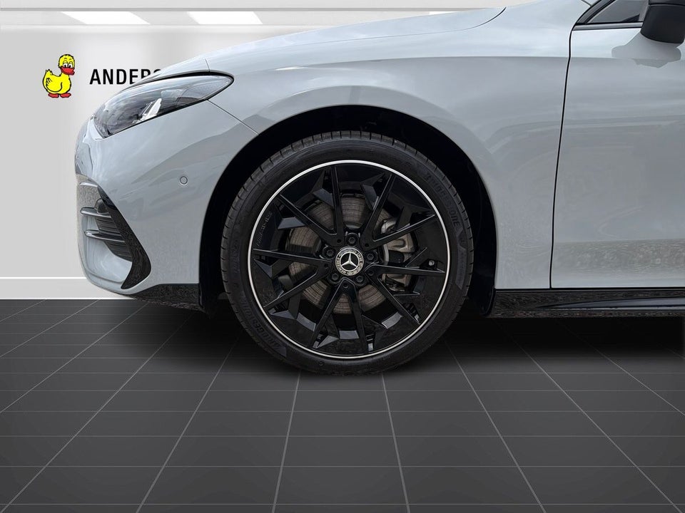 Mercedes CLA350 EQ 4Matic 4d