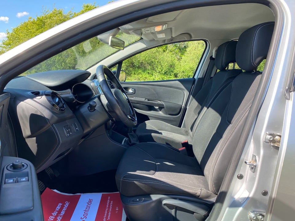 Renault Clio IV 0,9 TCe 90 Expression Sport Tourer 5d
