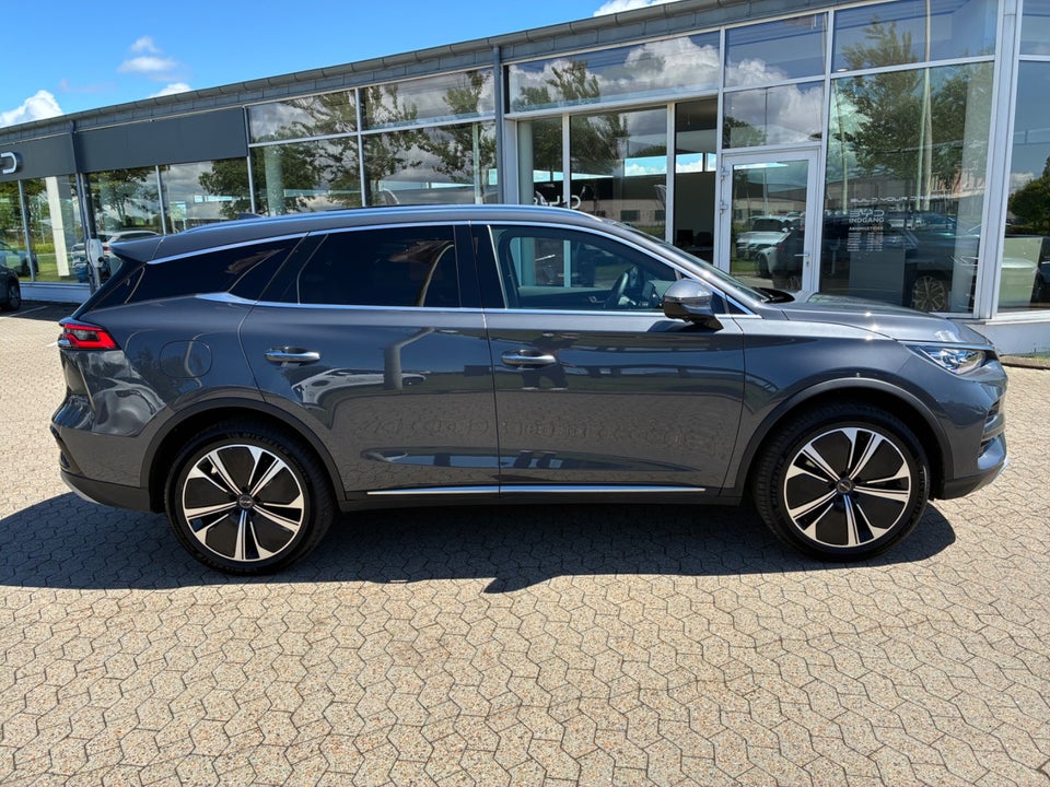 BYD Tang 109 Flagship AWD 7prs 5d
