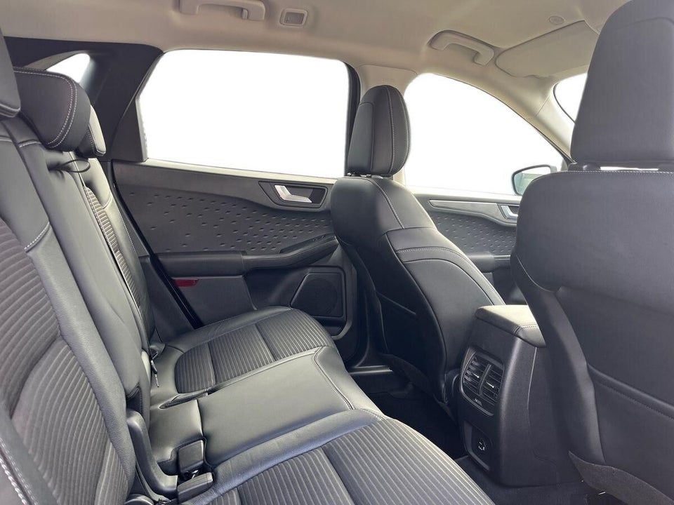 Ford Kuga 2,5 PHEV Titanium X CVT 5d