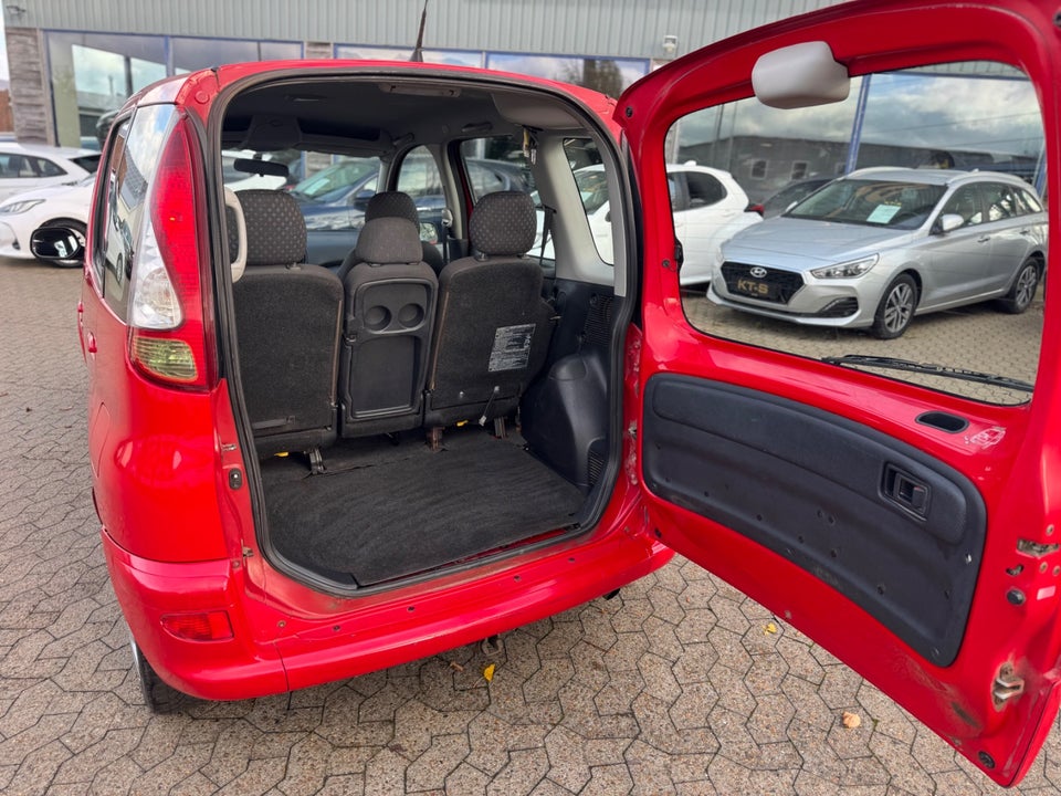 Toyota Yaris Verso 1,3 VVT-i Sol aut. 5d