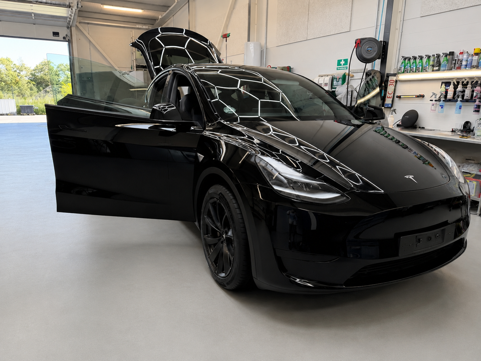 Tesla Model Y RWD 5d