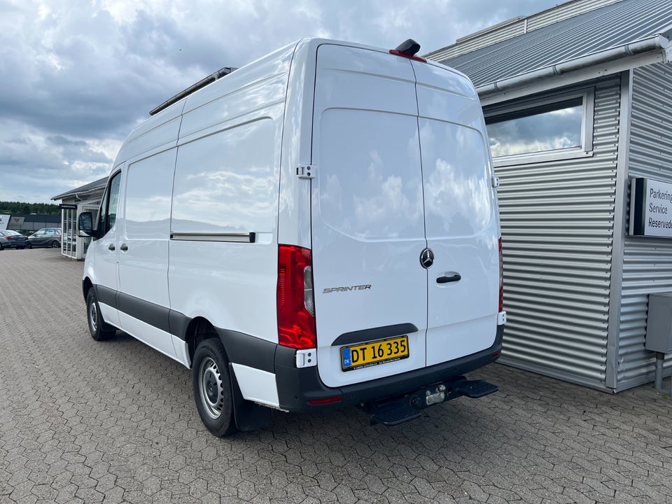 Mercedes Sprinter 317 2,0 CDi A2 Kassevogn aut. RWD