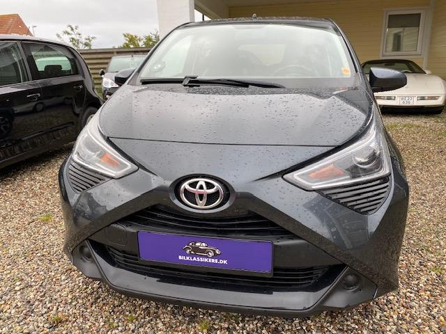 Toyota Aygo 1,0 VVT-i x-plore 5d