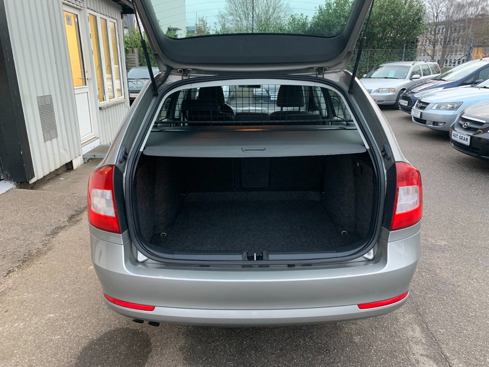 Skoda Octavia 1,4 TSi 122 Ambiente Combi 5d