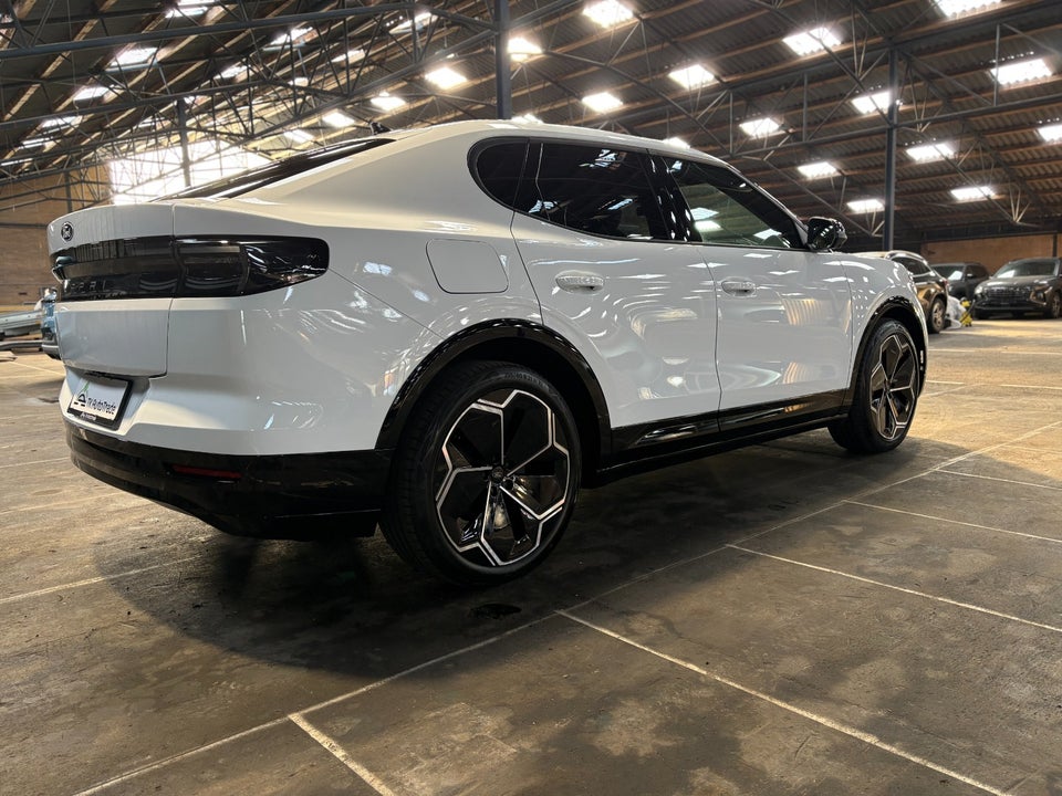 Ford Capri 79 Premium Extended Range AWD 5d