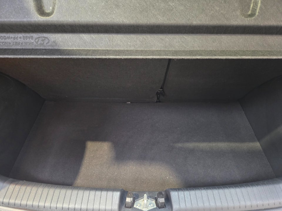 Hyundai i10 1,0 MPi Essential 5d