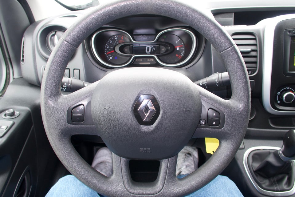 Renault Trafic T29 2,0 dCi 145 L1H1 EDC