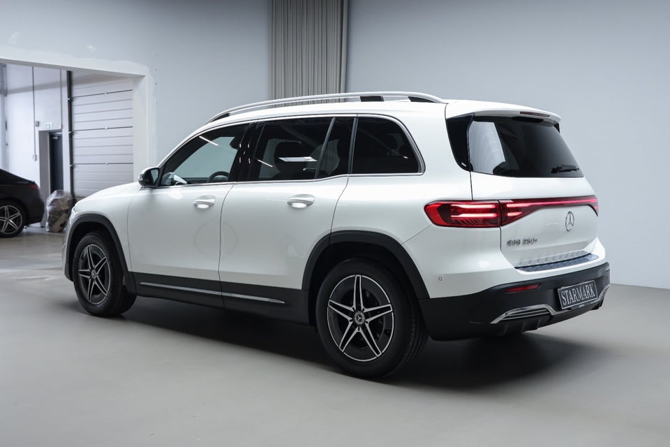 Mercedes EQB250+ AMG Advance 5d