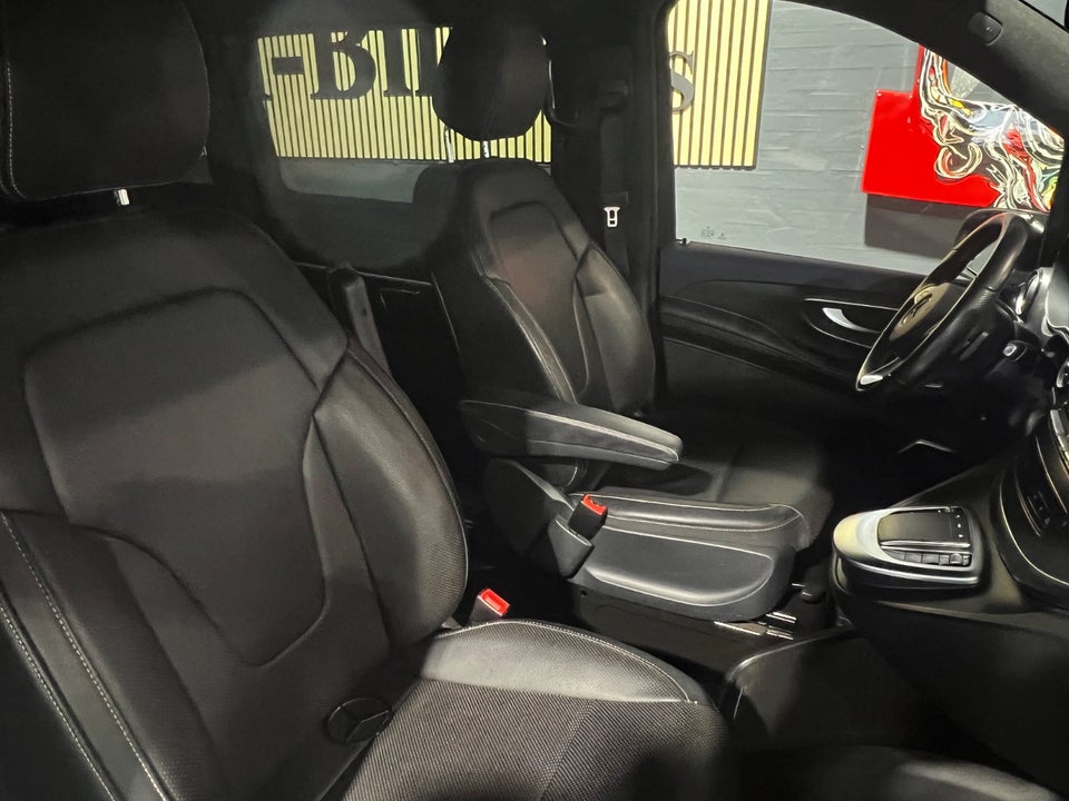 Mercedes EQV300 Avantgarde XL Van