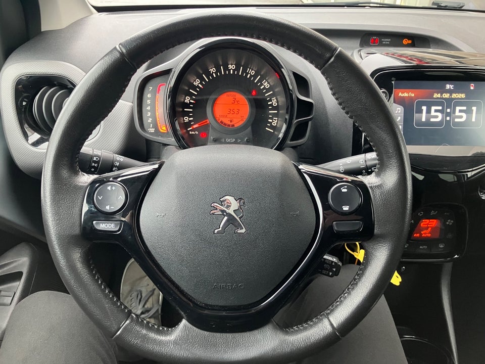 Peugeot 108 1,0 e-VTi 72 Infinity 5d