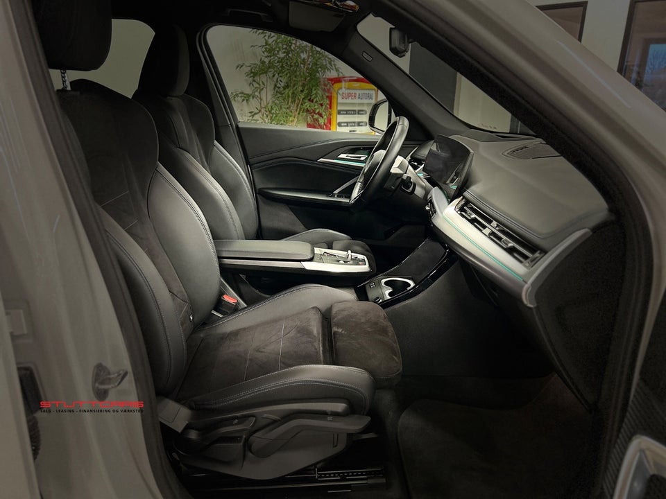 BMW iX1 eDrive20 Fully Charged M-Sport 5d