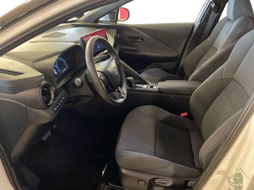 Toyota C-HR 2,0 Plug-in Hybrid Style 5d